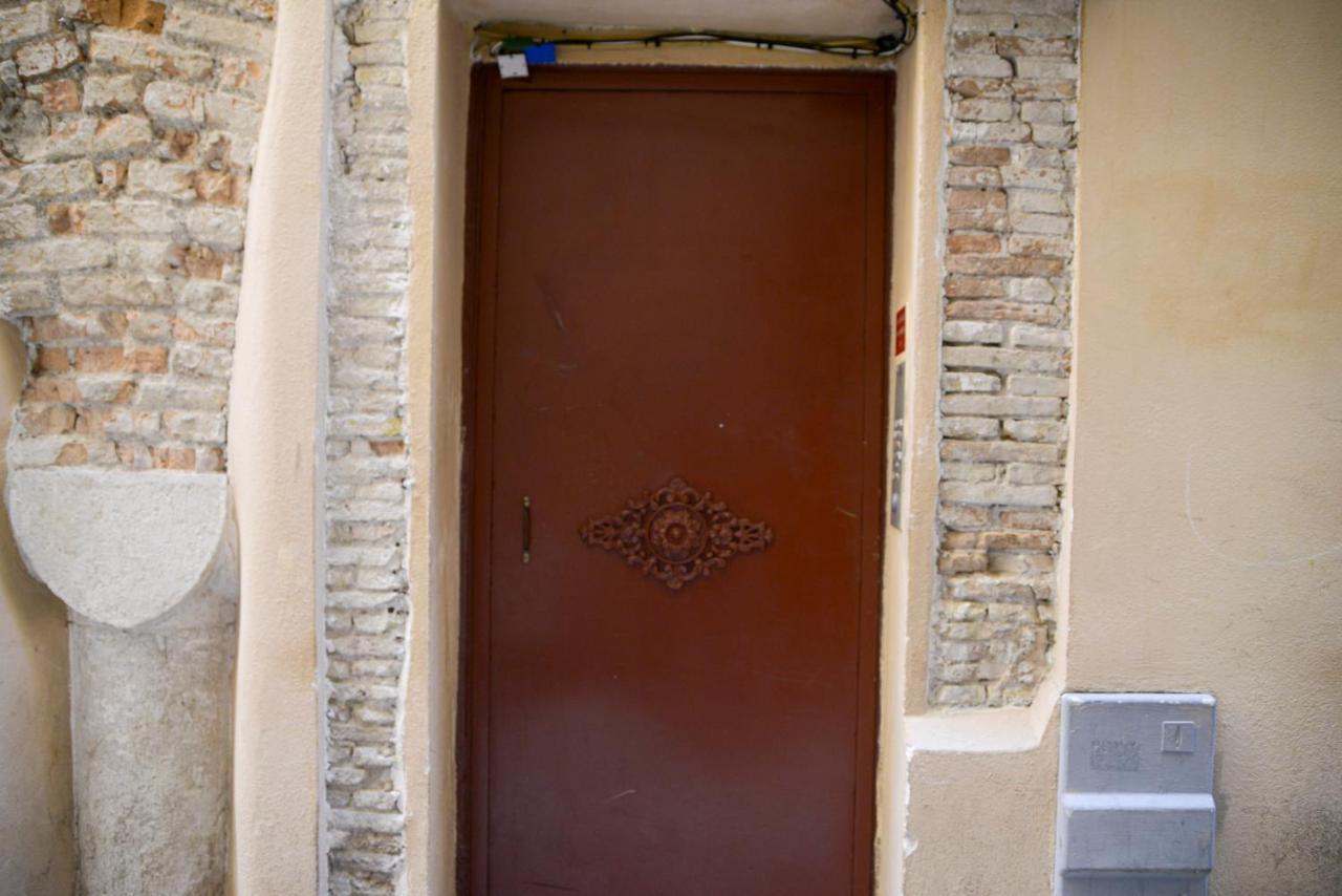 Sunny Apartment In Heart Of Nice Old Town Exterior foto